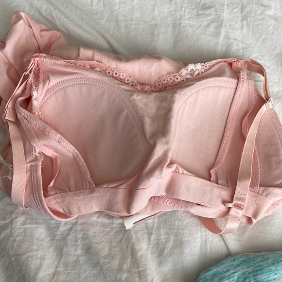 Jessica Simpson patted tank top maternity and old navy maternity shirts - Picture 4 of 6